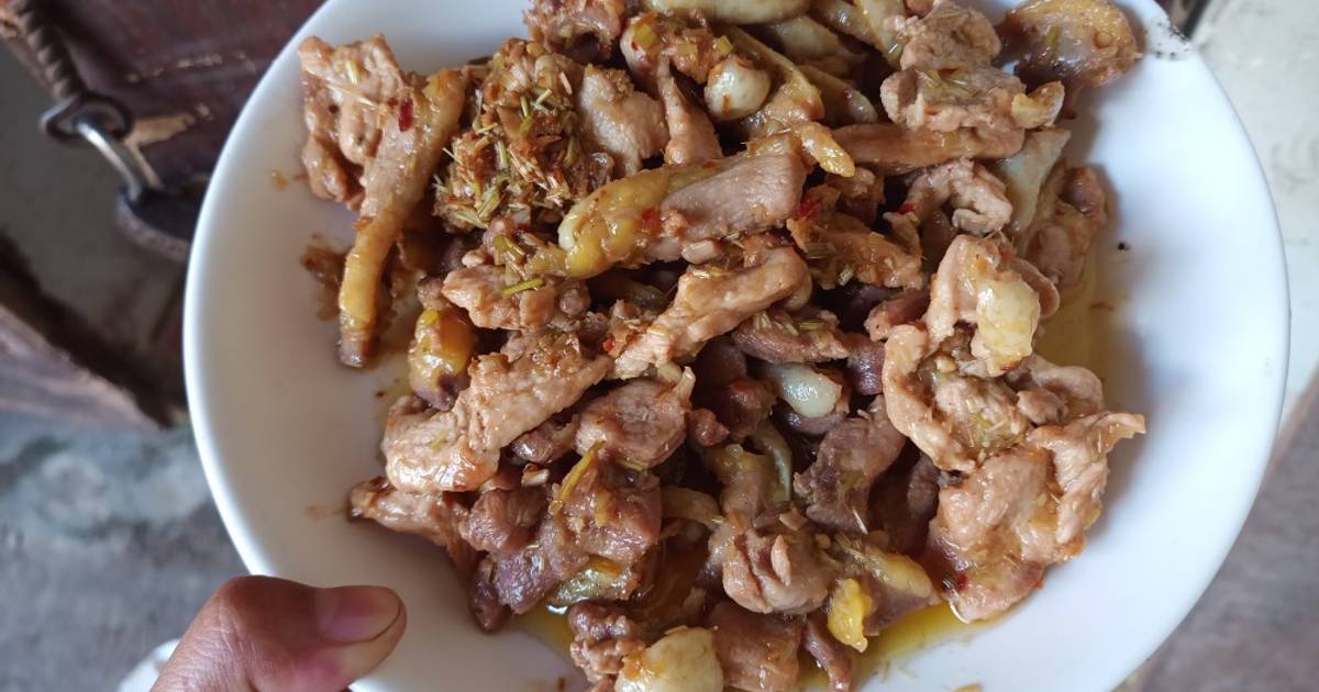Gà kho sả