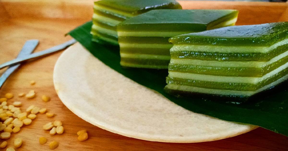 Bánh da lợn đậu xanh lá dứa