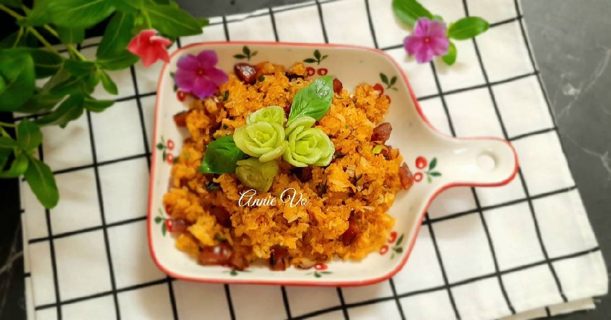Cơm chiên lạp xưởng cá mặn
