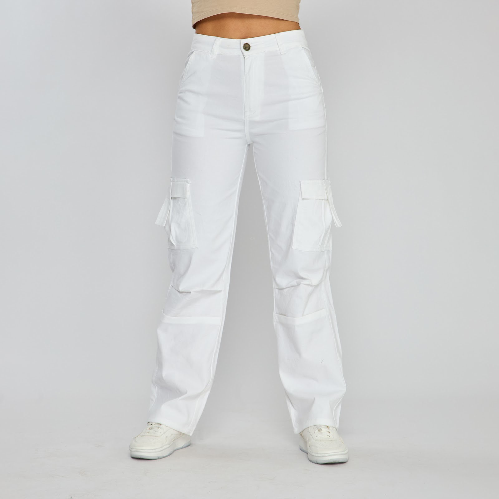 Pantalón cargo bota recta tiro alto en denim stretch, color blanco - Vista 9