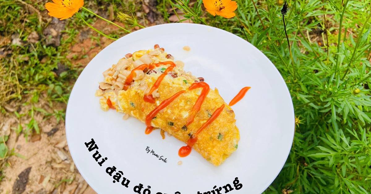 Nui đậu đỏ cuộn trứng