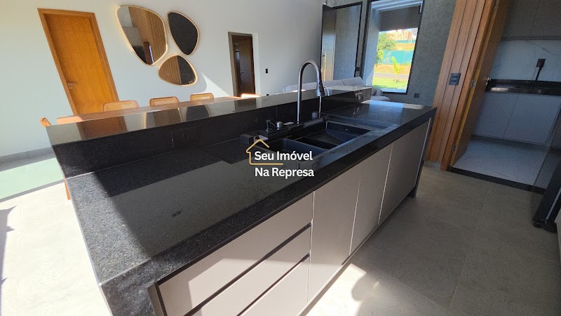 Foto 8 de Casa nova, em ótima localização próximo ao Ponto Alto no Riviera de Santa Cristina XIII