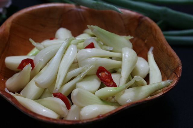 Hành Muối Chua Giòn