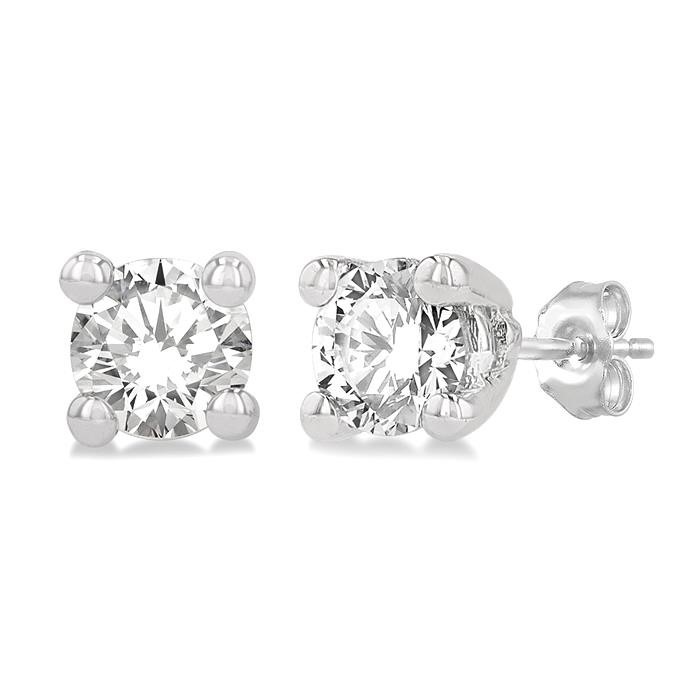Round Shape Diamond Stud Earrings