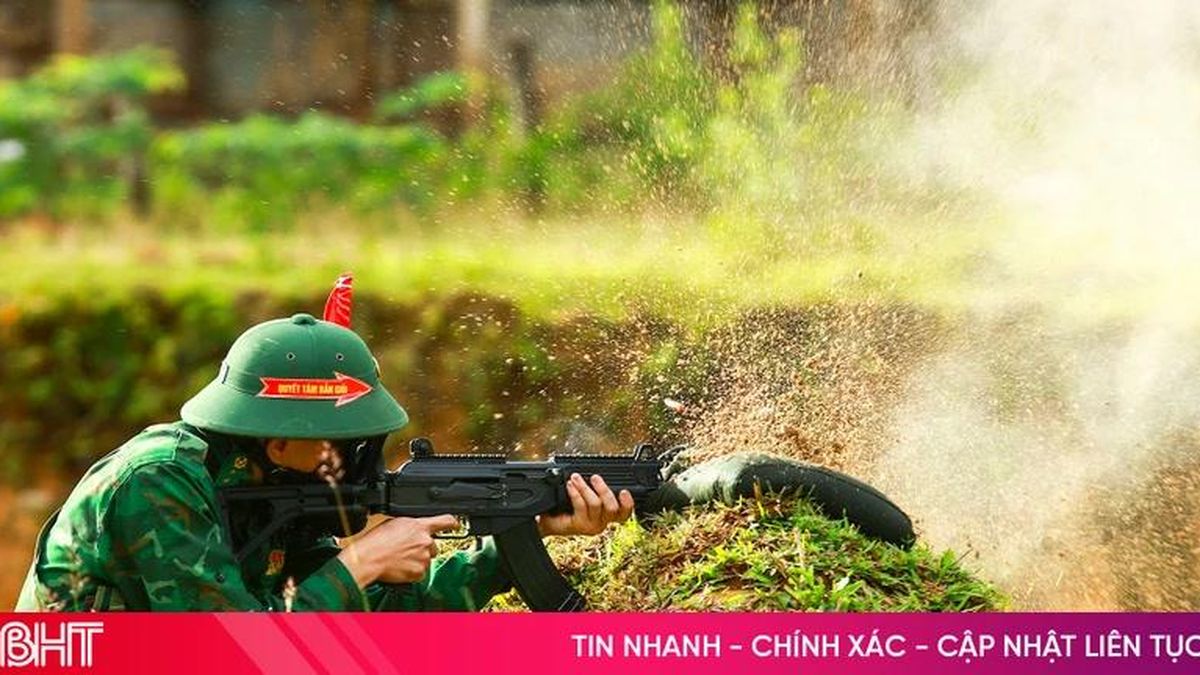 Theo chân lính biên phòng Hà Tĩnh 'thử lửa' trên thao trường - Báo Hà Tĩnh