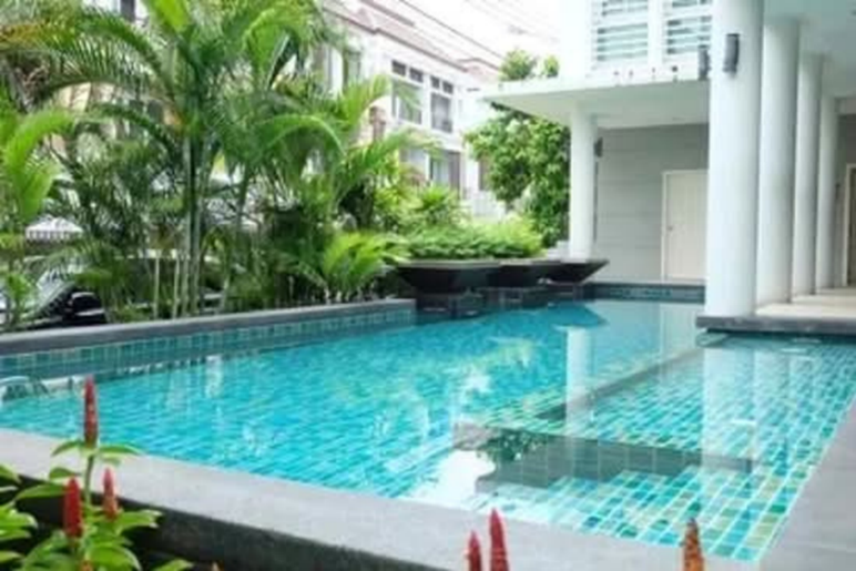 บ้านกลางเมือง เออบาเนี่ยน