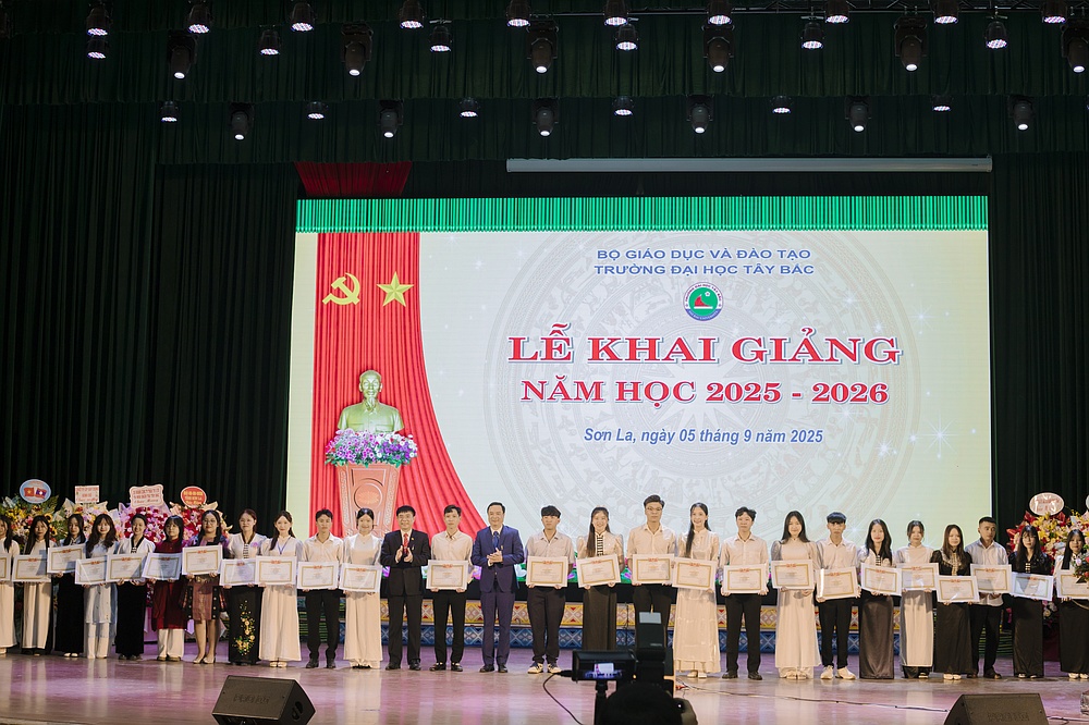 Trường Đại học Tây Bắc tổ chức lễ khai giảng Năm học 2025 - 2026