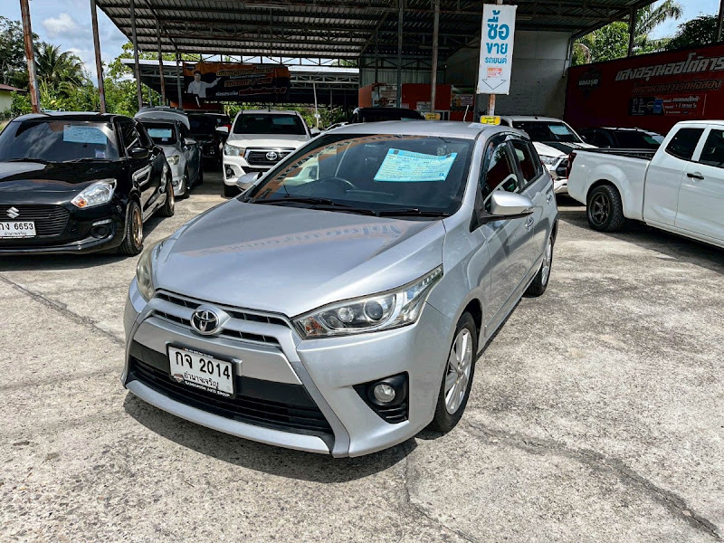 TOYOTA YARIS