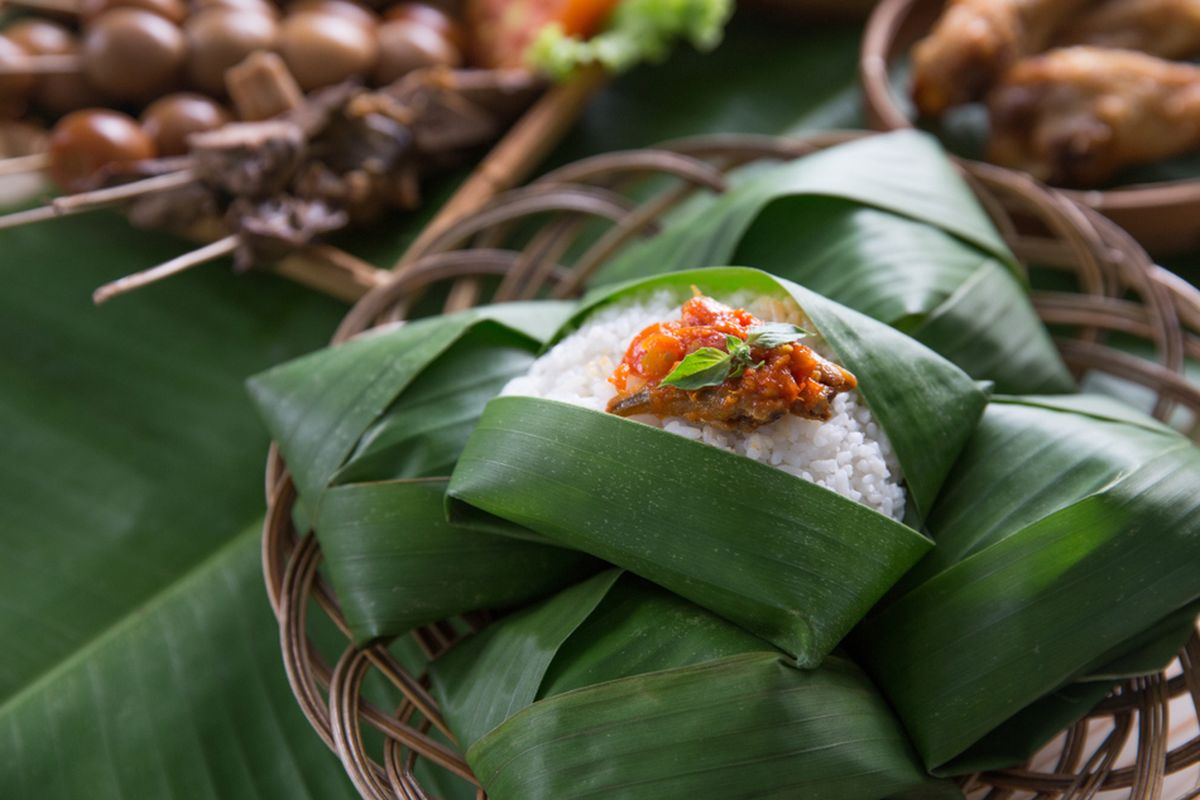 Porsi Kerakyatan: Menjelajahi Filosofi Nasi Kucing