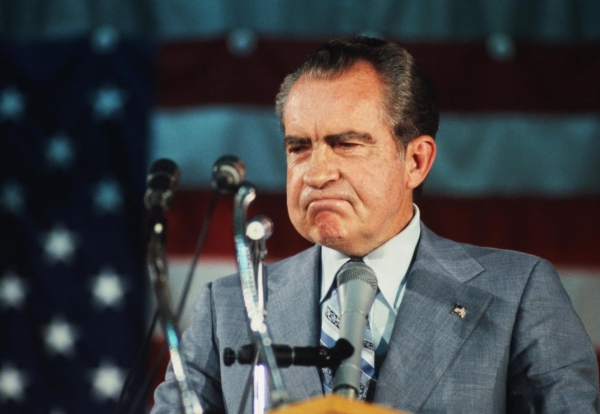 Cách Richard Nixon Đối Phó với Cuộc Khủng Hoảng Dầu Mỏ Năm 1973