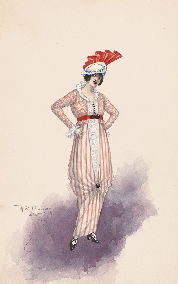 Womans costume 1914