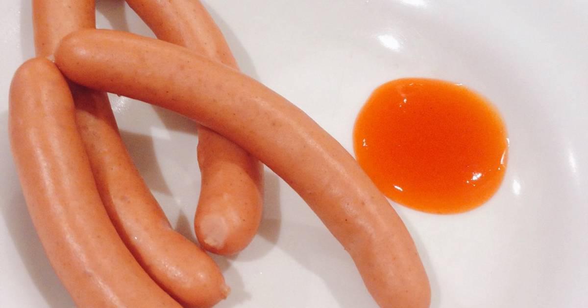Xúc xích luộc