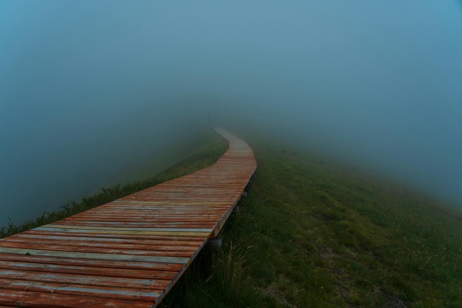 Foggy path representing hidden challenges in the Ethereum market update.