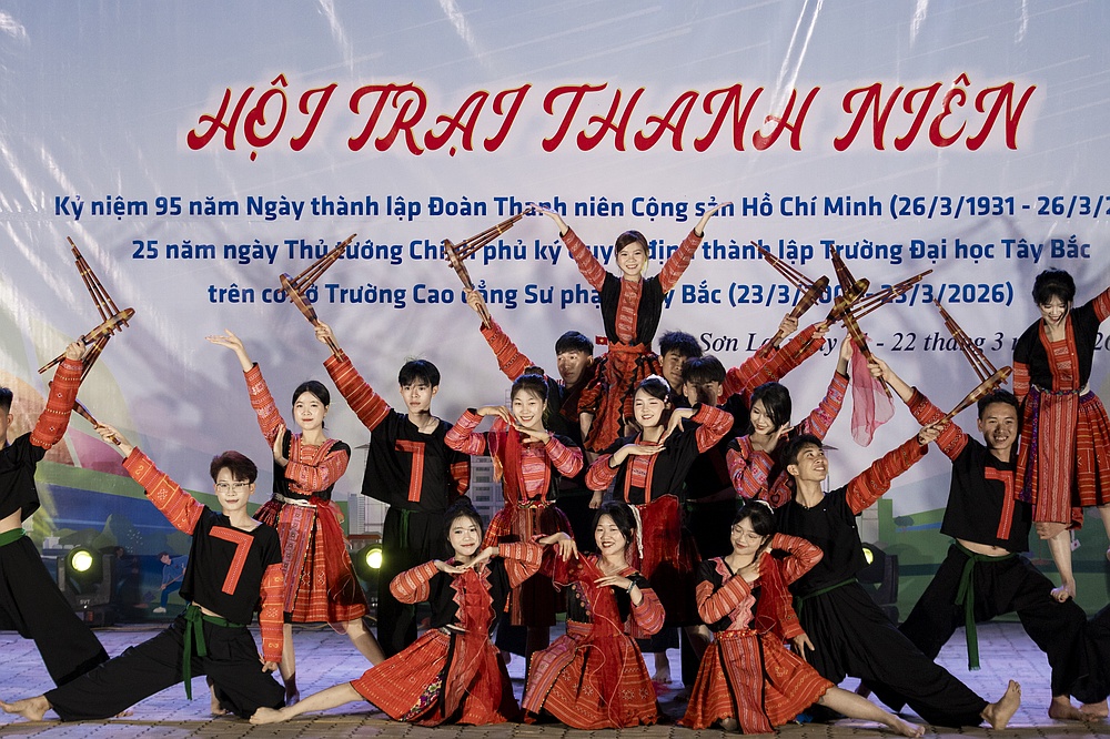 Đoàn Trường Đại học Tây Bắc tổ chức thành công Chương trình Hội trại thanh niên