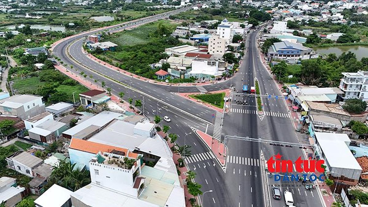 TP Hồ Chí Minh: Quốc lộ 50 mở rộng 6 làn xe sắp hoàn thành - Báo Tin Tức TTXVN