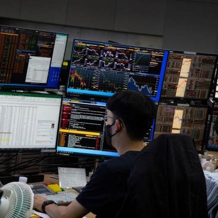 Giá Dầu Brent Vượt Mốc 100 USD Nhờ Cuộc Tấn Công Của Houthi Kích Thích Tăng Giá Mạnh Mẽ
