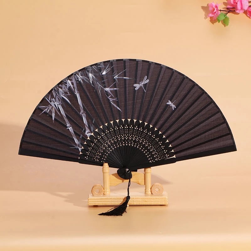 Quạt Cổ Trang Vải Lụa | Phong Cách Cổ Điển Xinh Xắn 4