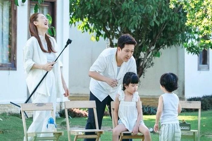 Một ngày bình dị của gia đình Trường Giang – Nhã Phương - Báo Tri thức &amp; Cuộc sống