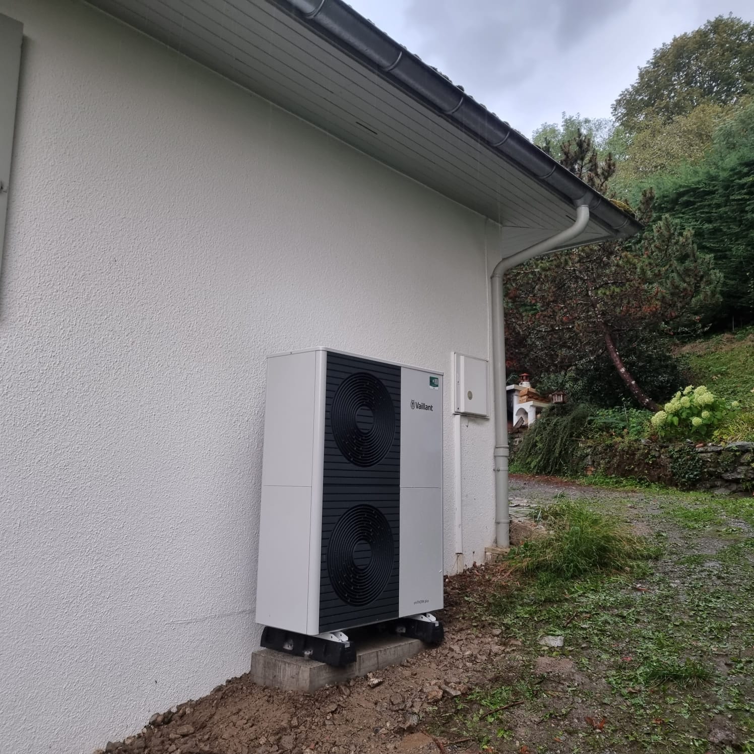 Pompe à chaleur couplée à une installation solaire Sunergie