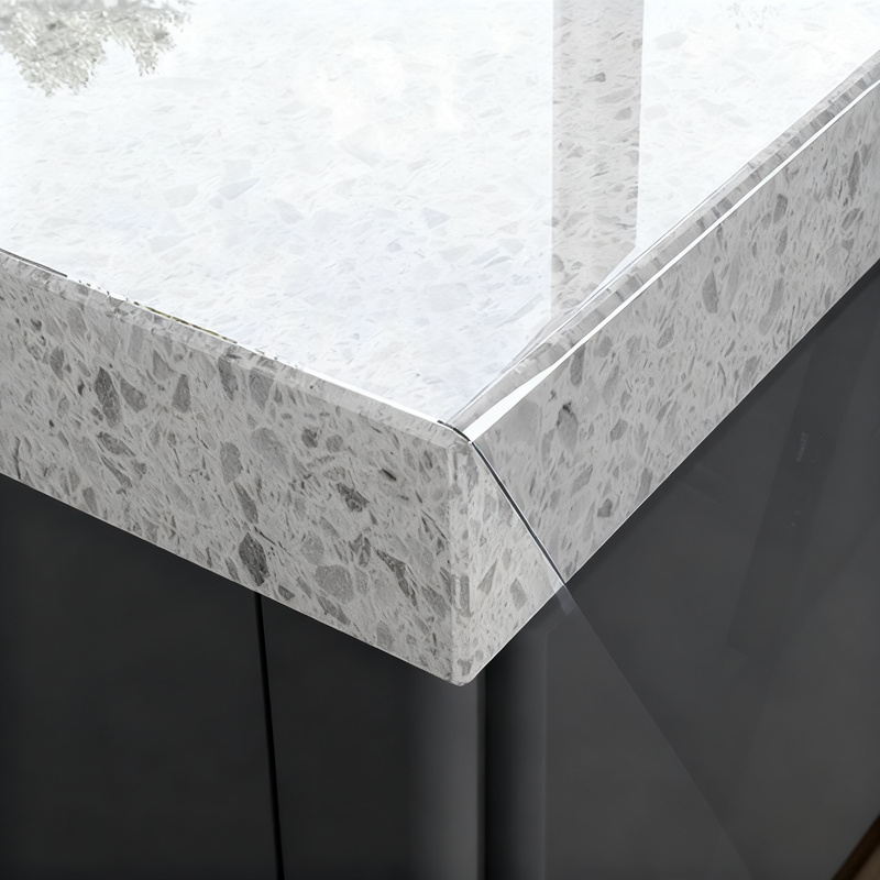 Transparente Schutzfolie für Tische und Möbel