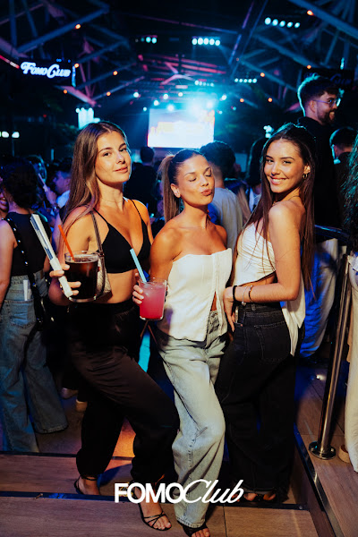 Fomo Club (12).jpg