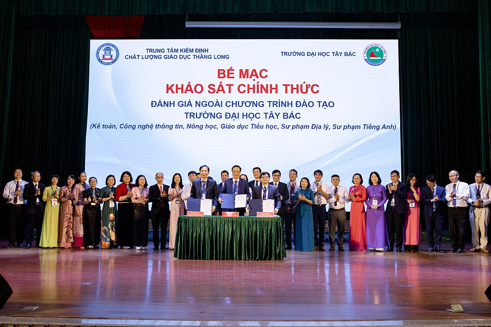Bế mạc Khảo sát chính thức phục vụ đánh giá ngoài 06 chương trình  đào tạo Trường Đại học Tây Bắc năm 2025