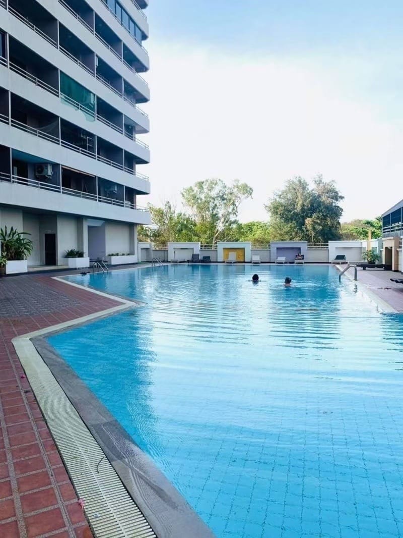 Aurora - 1 Bed, Floor 4 9