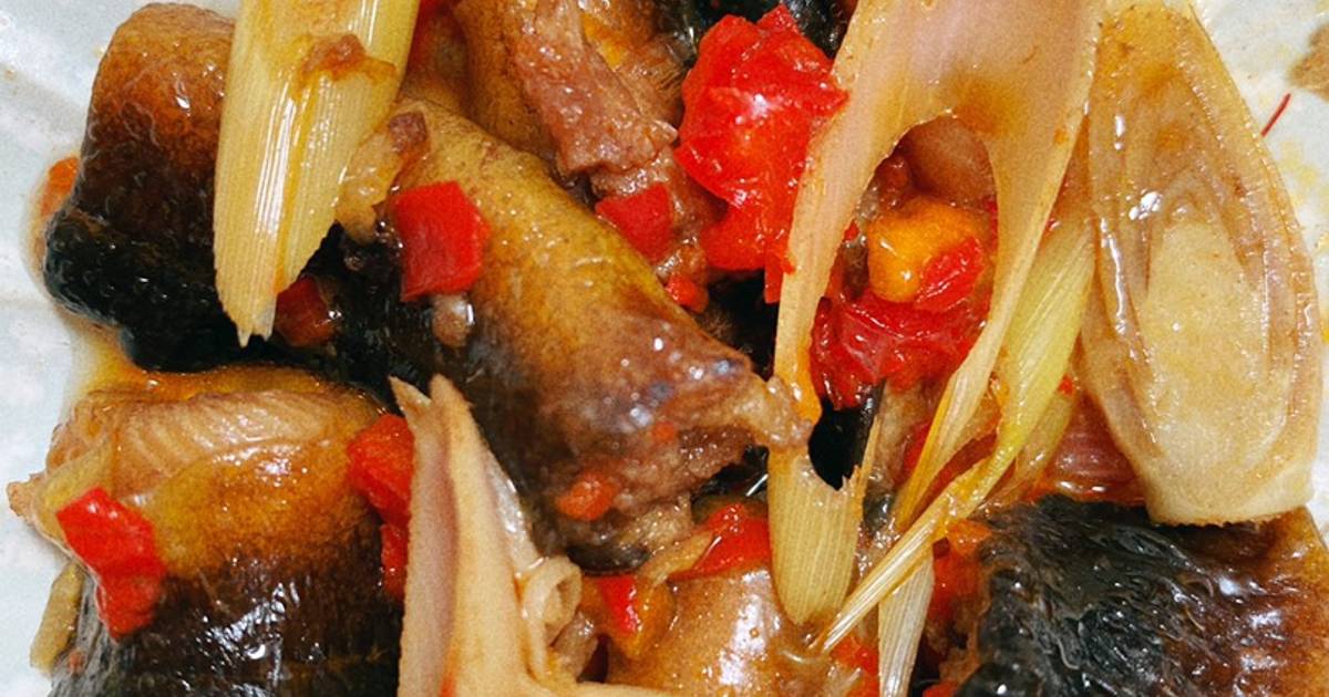 Lươn xào sả ớt cho bé dưới 1tuổi
