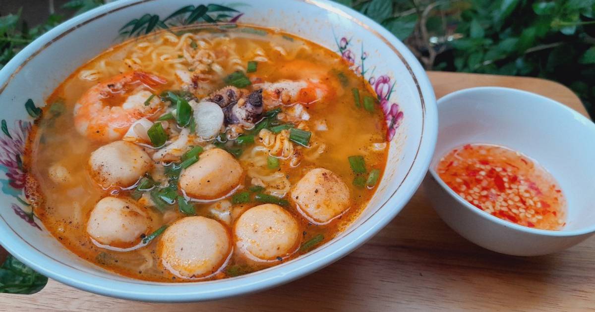 Mì Thái hải sản