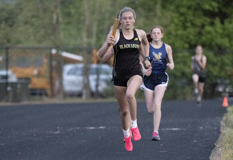 Photo from MS: Track & Field of Lilly Ballowe