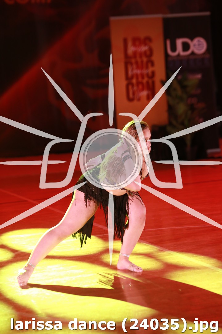 larissa dance (24035).jpg