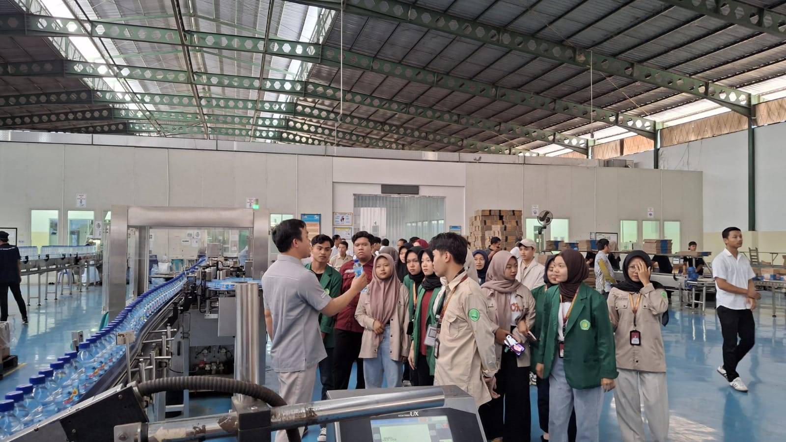Studi Visit Ilmu Administasi Niaga Di PT. Narmada Awet Muda