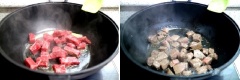 Đun nóng bơ trong chảo, cho thịt bò đã ướp vào chiên xém cạnh rồi trút ra bát.