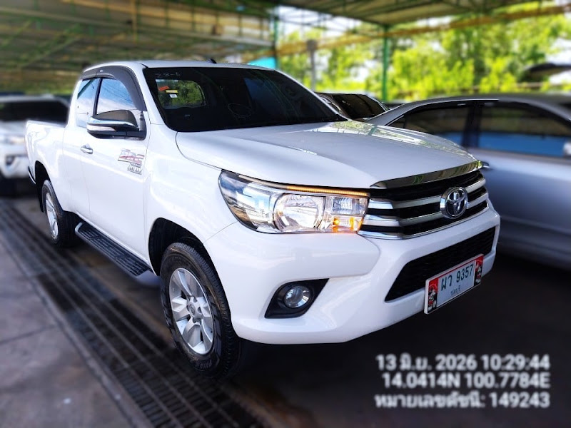 TOYOTA HILUX REVO