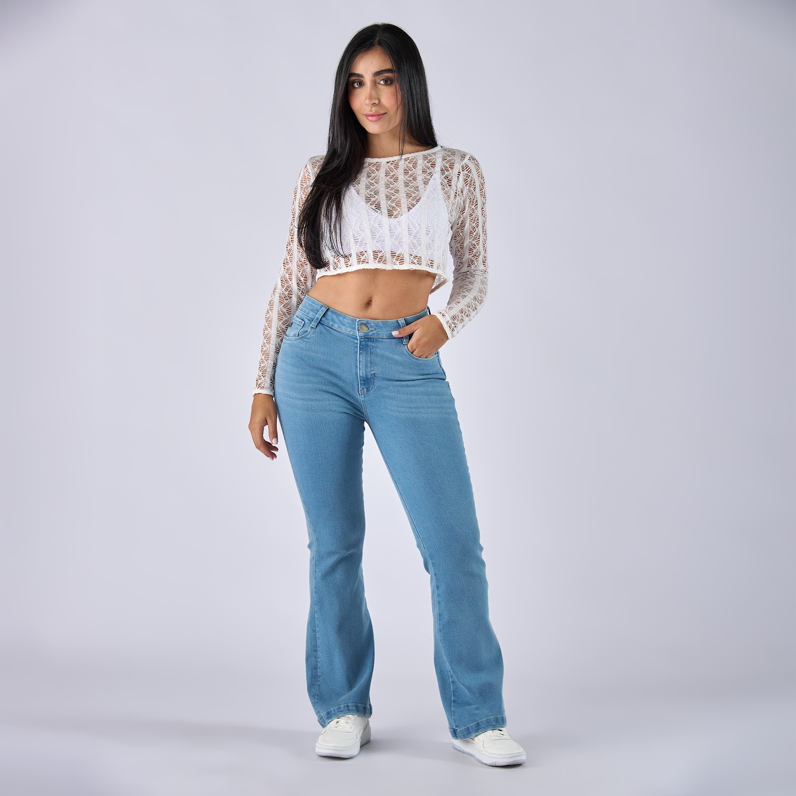 Jean dama flare tiro medio licrado, color azul claro