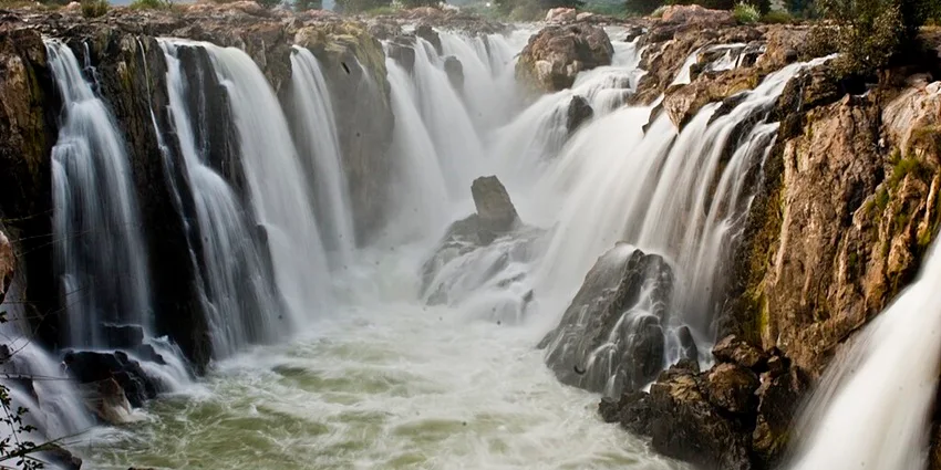 Kumbakarai Falls
