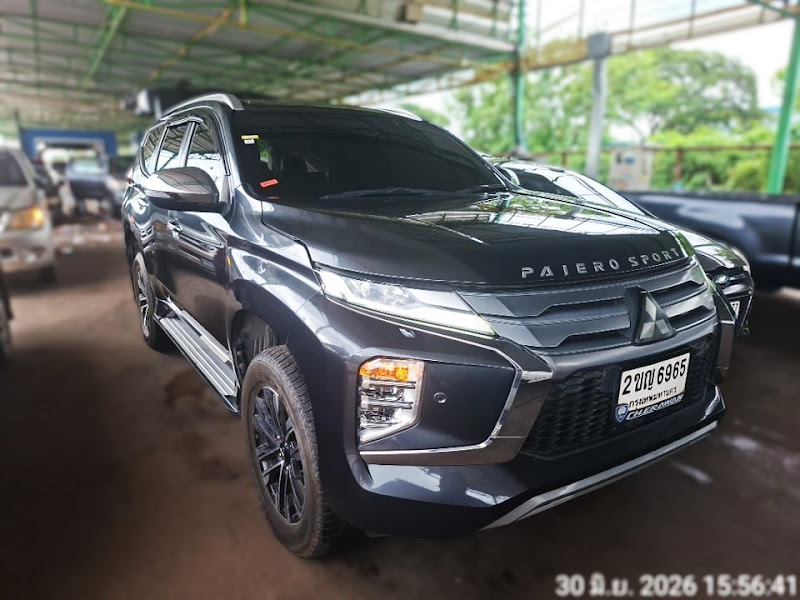 MITSUBISHI PAJERO