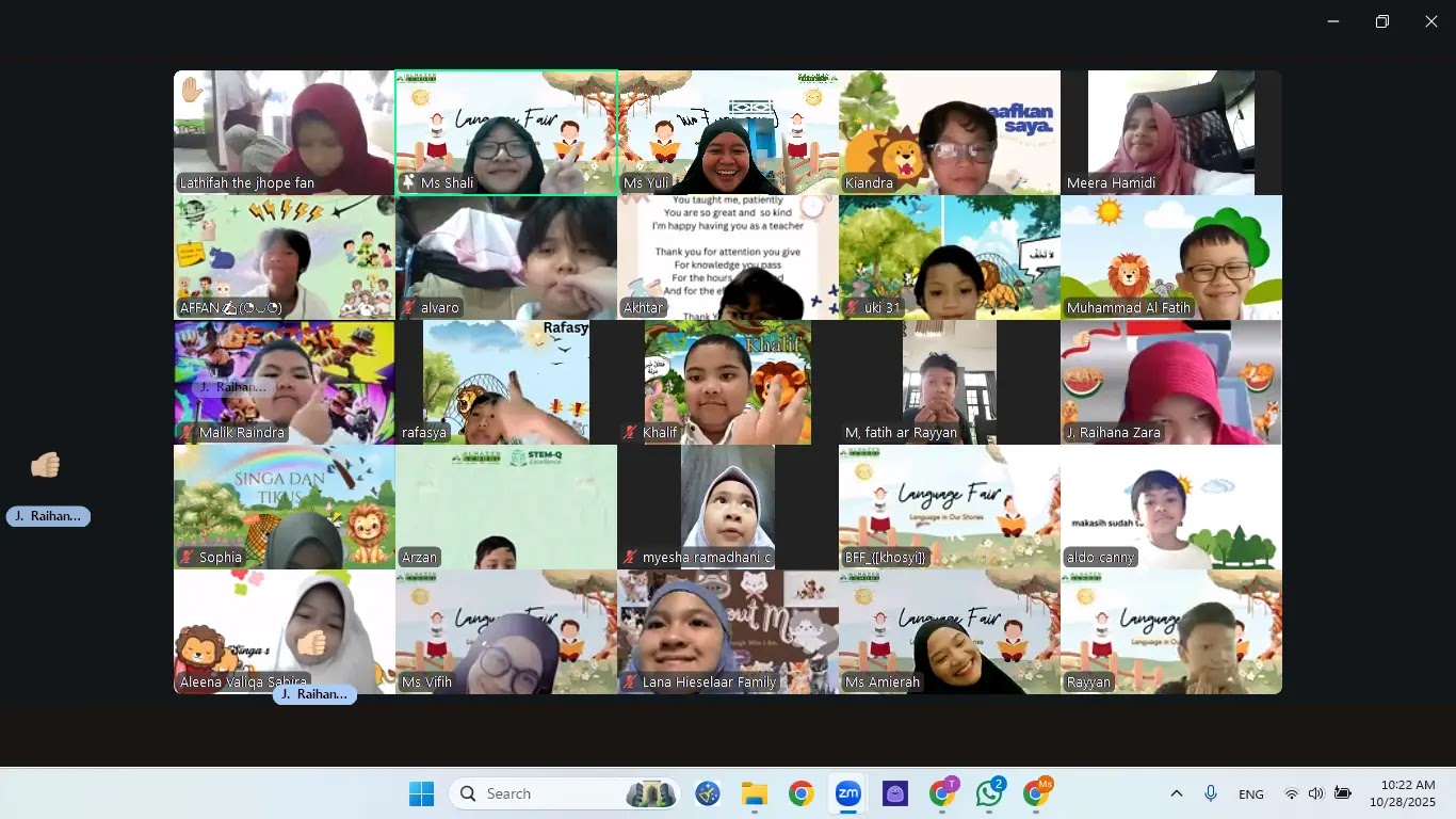 Orang tua mendampingi anak belajar