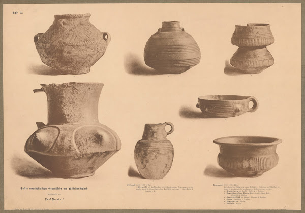Urns from the Stone Age and Bronze Age 1900