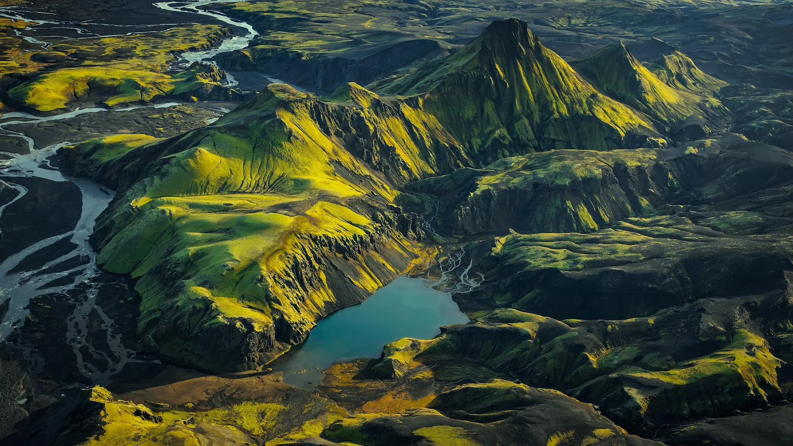 Iceland, Aerial View, Mountain Landscape, Nature Photography 4K Wallpaper Background (3840x2160)