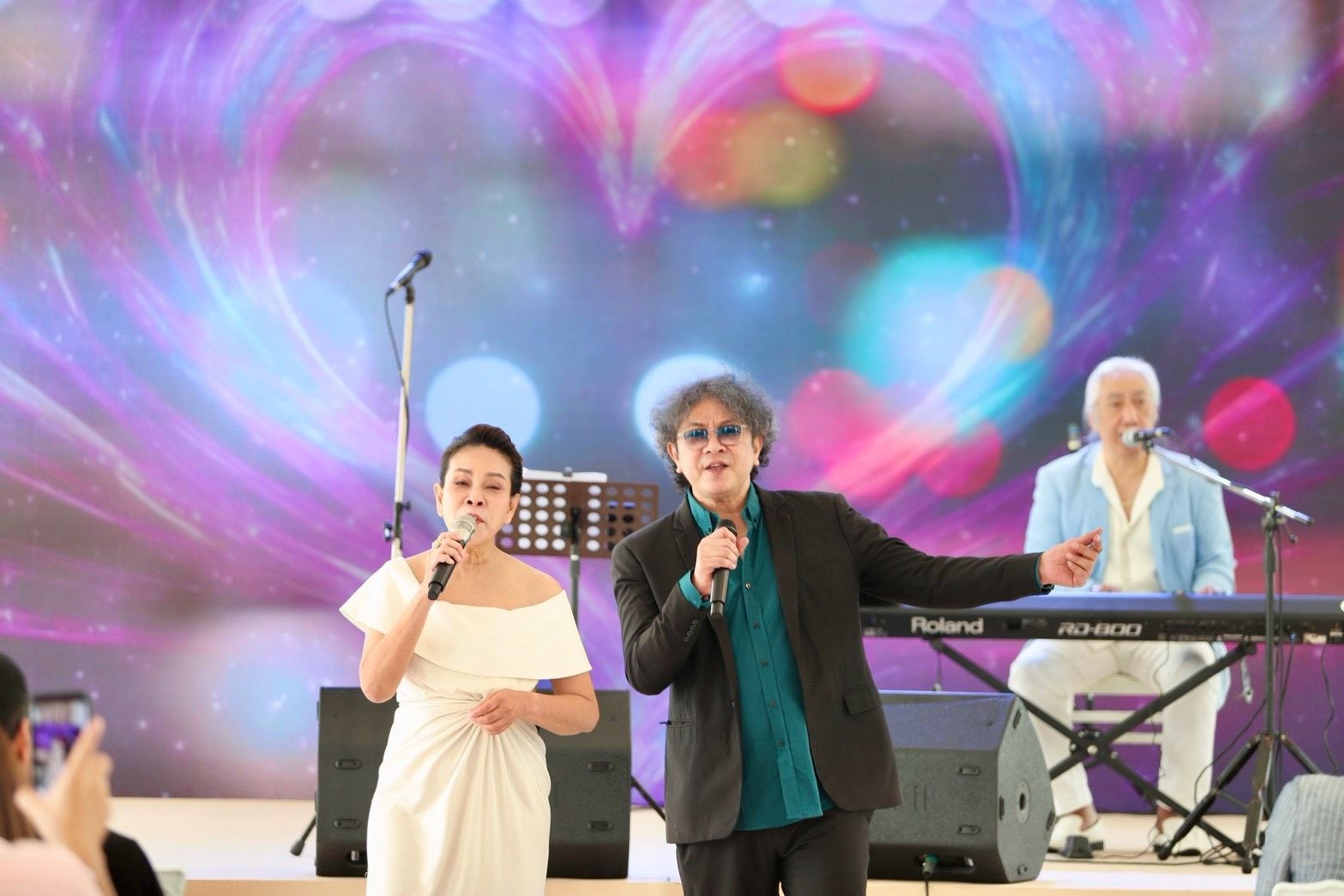โลกมายายังงดงาม! “ชาตรี อิน คอนเสิร์ต โลกมายา” ปิดประวัติศาสตร์ความประทับใจหน้าใหม่ รวมตัว 5 สมาชิกในตำนาน จัดเต็มร่วม 5 ชั่วโมงแห่งความสุข   กับ 50 เพลงฮิตกระหึ่มไอส์แลนด์ฮอลล์ ภาพที่ 12
