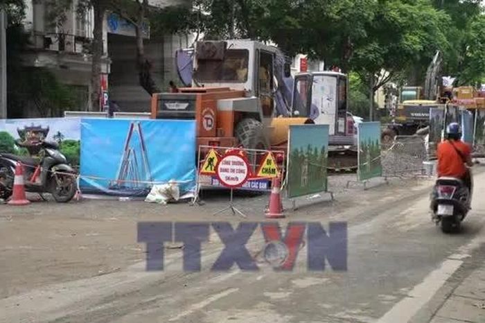Hà Nội điều chỉnh giao thông trên một số tuyến phố đến 15/6 - Báo VietnamPlus