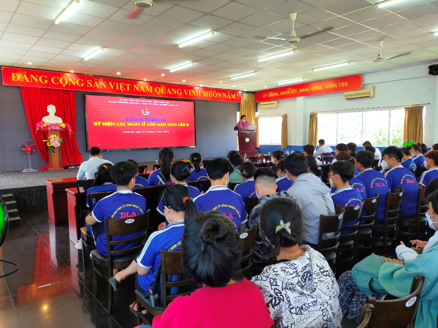 Toàn cảnh chương trình