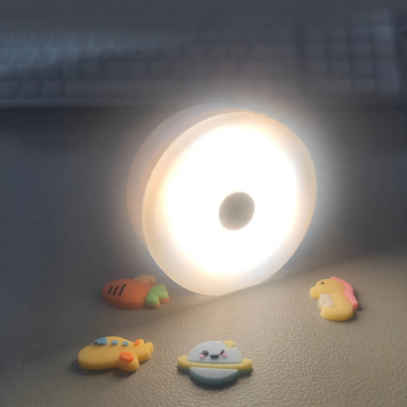 Rechargeable tap light, 5.5 cm, 1 W