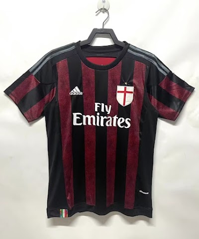 Retro 2015-16 AC Millan Local @lumorasports.jpeg