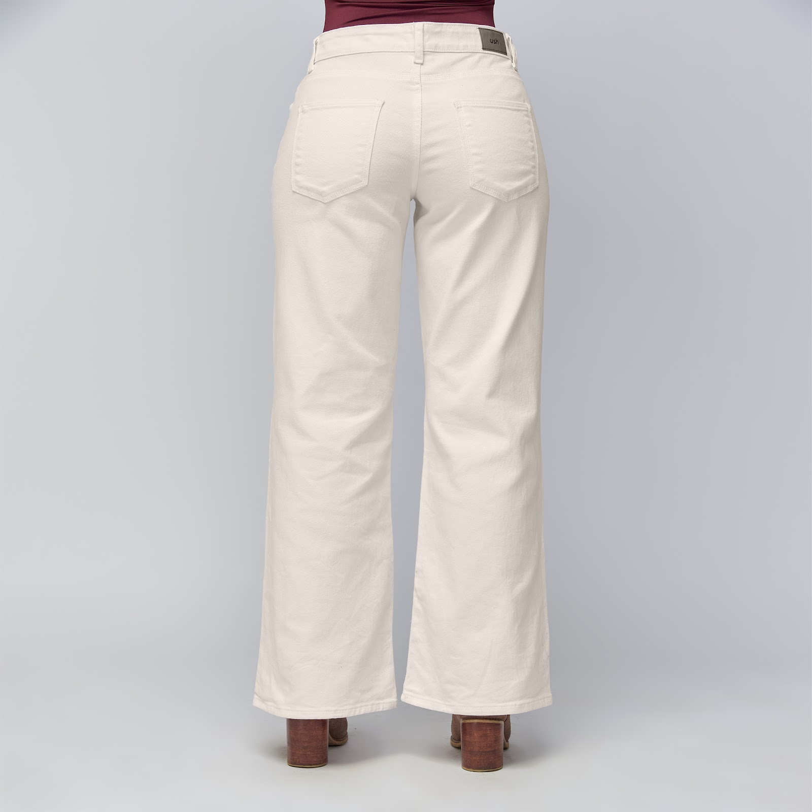 Jean vaquero flare tiro medio en denim licrado, color ivory - Vista 6