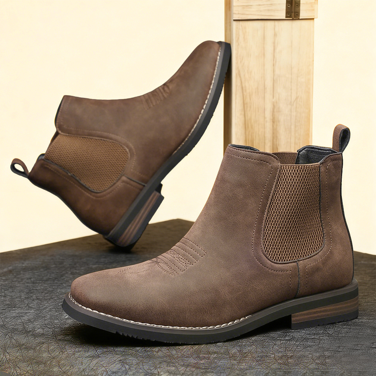 Classic Men's Chelsea Boots made of Faux Leather