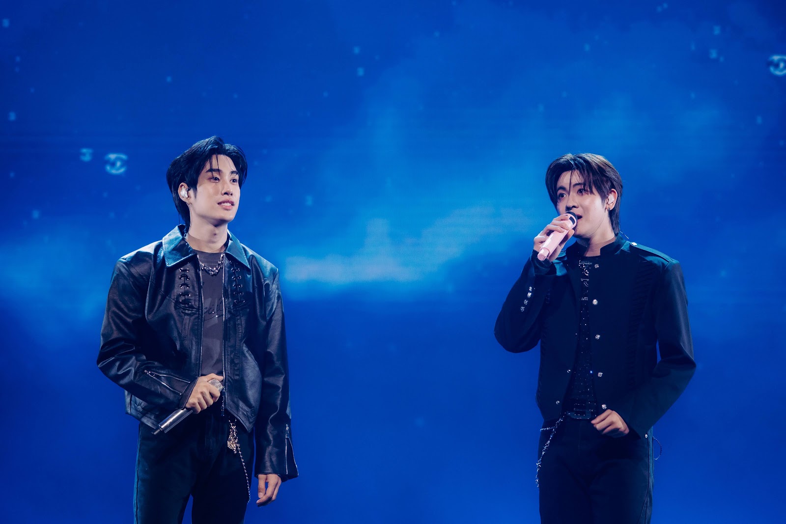 “ใบเตย อาร์สยาม” สุดปลื้ม! แฟนคอนในฝันเกิดขึ้นจริง  ขนเพลงฮิตจัดเต็ม 3 ชั่วโมง ตัวลูก–ตัวมัมรวมพลังแดนซ์สนั่นฮอลล์ ภาพที่ 10