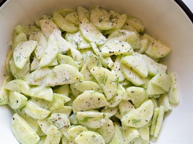 Salad Dưa Leo Sữa Chua Thì Là