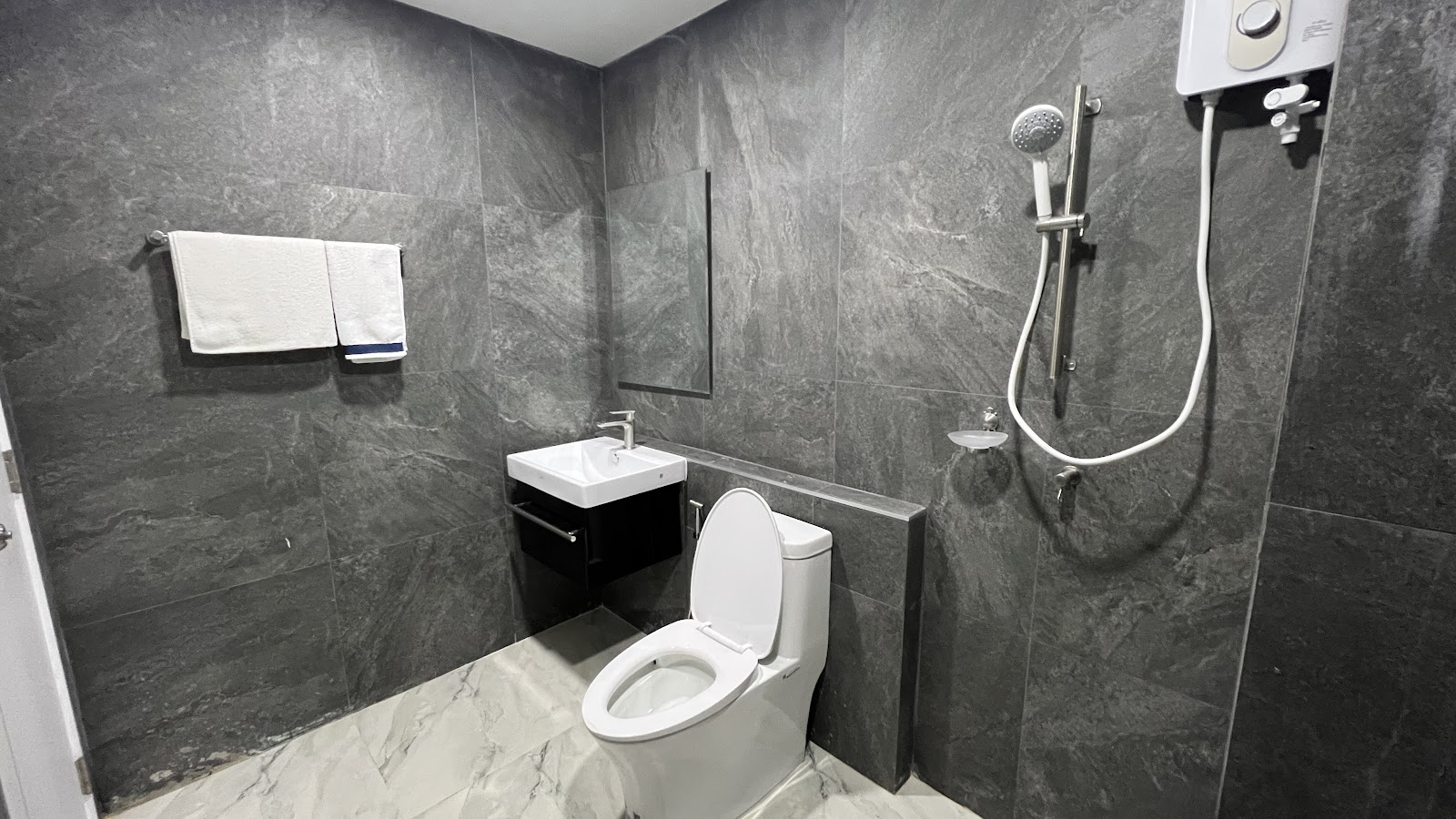 ห้องน้ำ